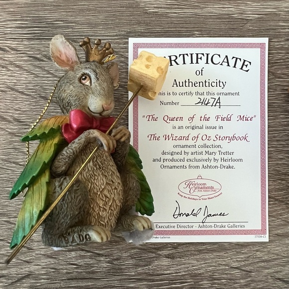 Set of 6 “The Wizard of Oz Storybook” Ornaments - Picture 4 of 9